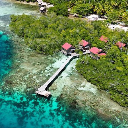 Raja Ampat Blue Sea Villa Besir Ngoại thất bức ảnh