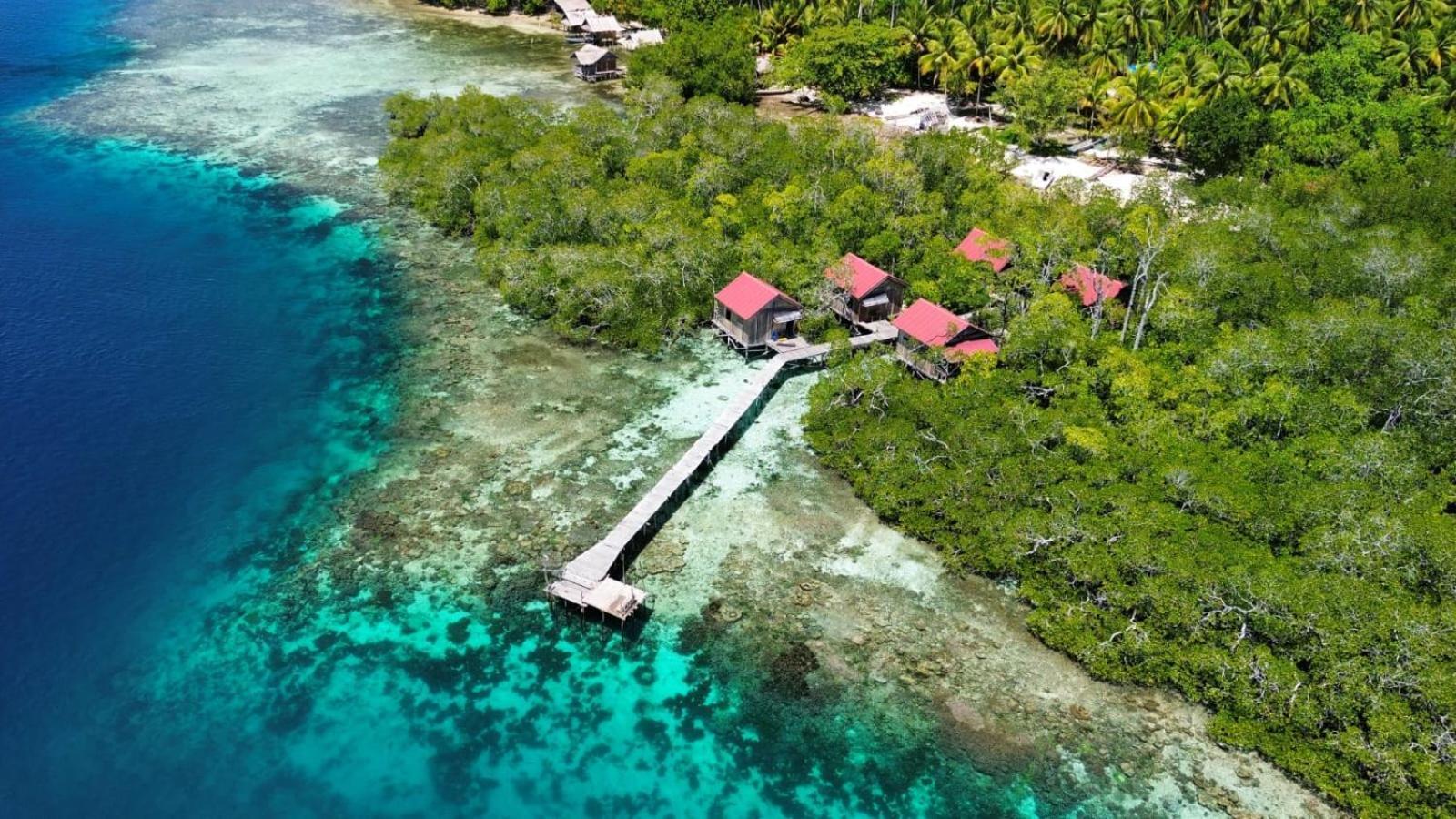 Raja Ampat Blue Sea Villa Besir Ngoại thất bức ảnh